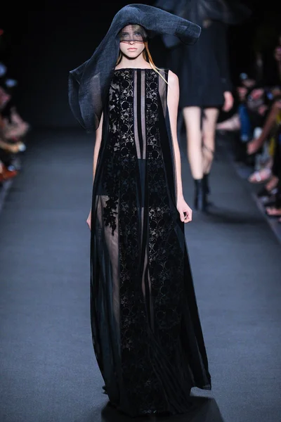 Look 29